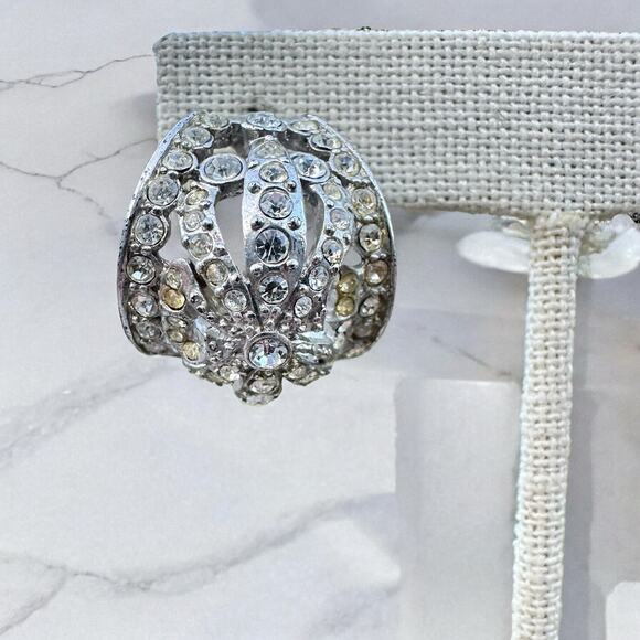 Vintage KJL Kenneth Jay Lane Rhinestone Post Earrings Silver Tone Crown Dome - Picture 2 of 4